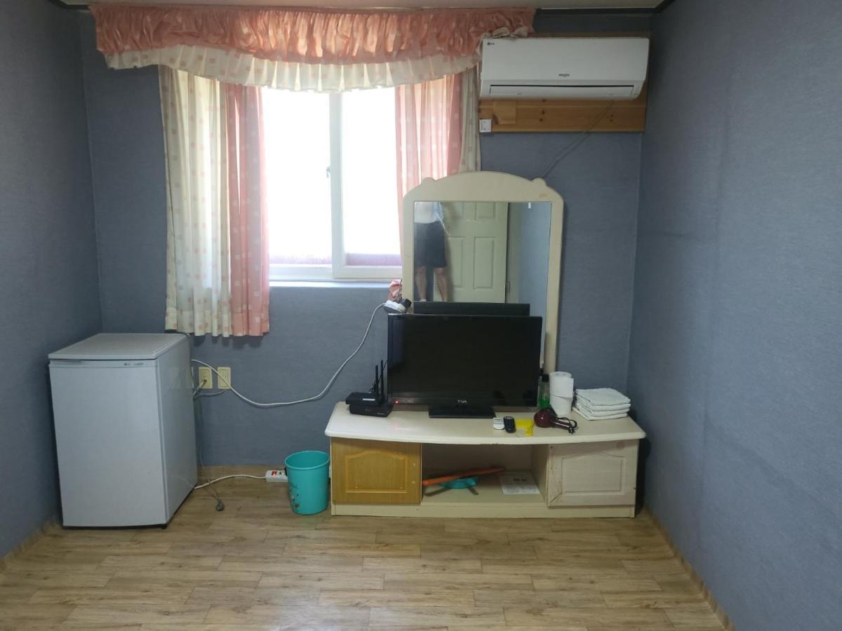 Songwol Park Motel Sokcho Eksteriør billede