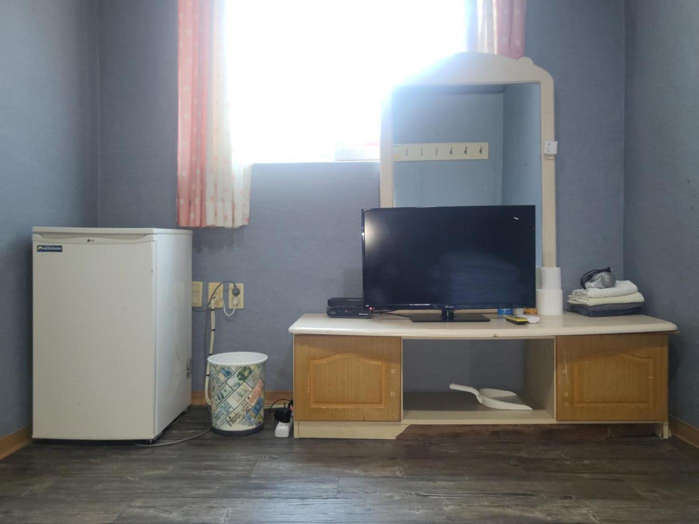 Songwol Park Motel Sokcho Eksteriør billede