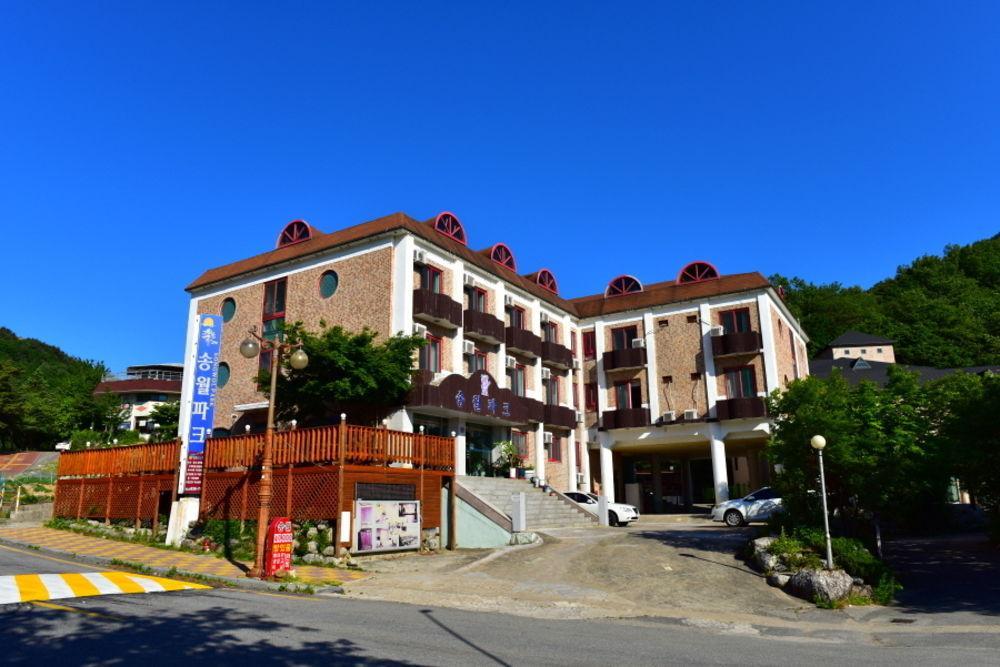 Songwol Park Motel Sokcho Eksteriør billede